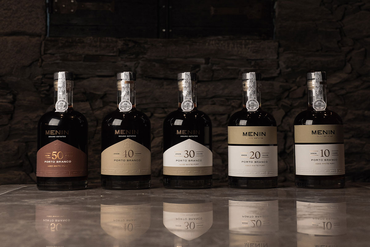 photography with the collection of the menin porto branco