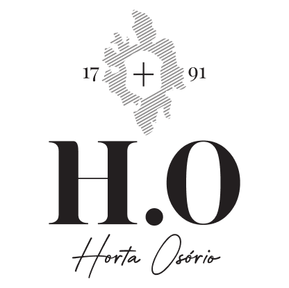 A Horta Osório preserva e projeta para o futuro um património ímpar no Douro. O seu valor assenta no terroir, na diversidade de castas e nas vinhas centenárias em socalcos que definem a identidade única da região.